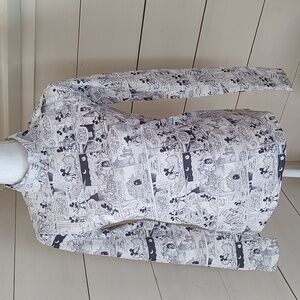 Japanese Disney Parks Mickey Mouse & Friends Pullover Comic Top Small